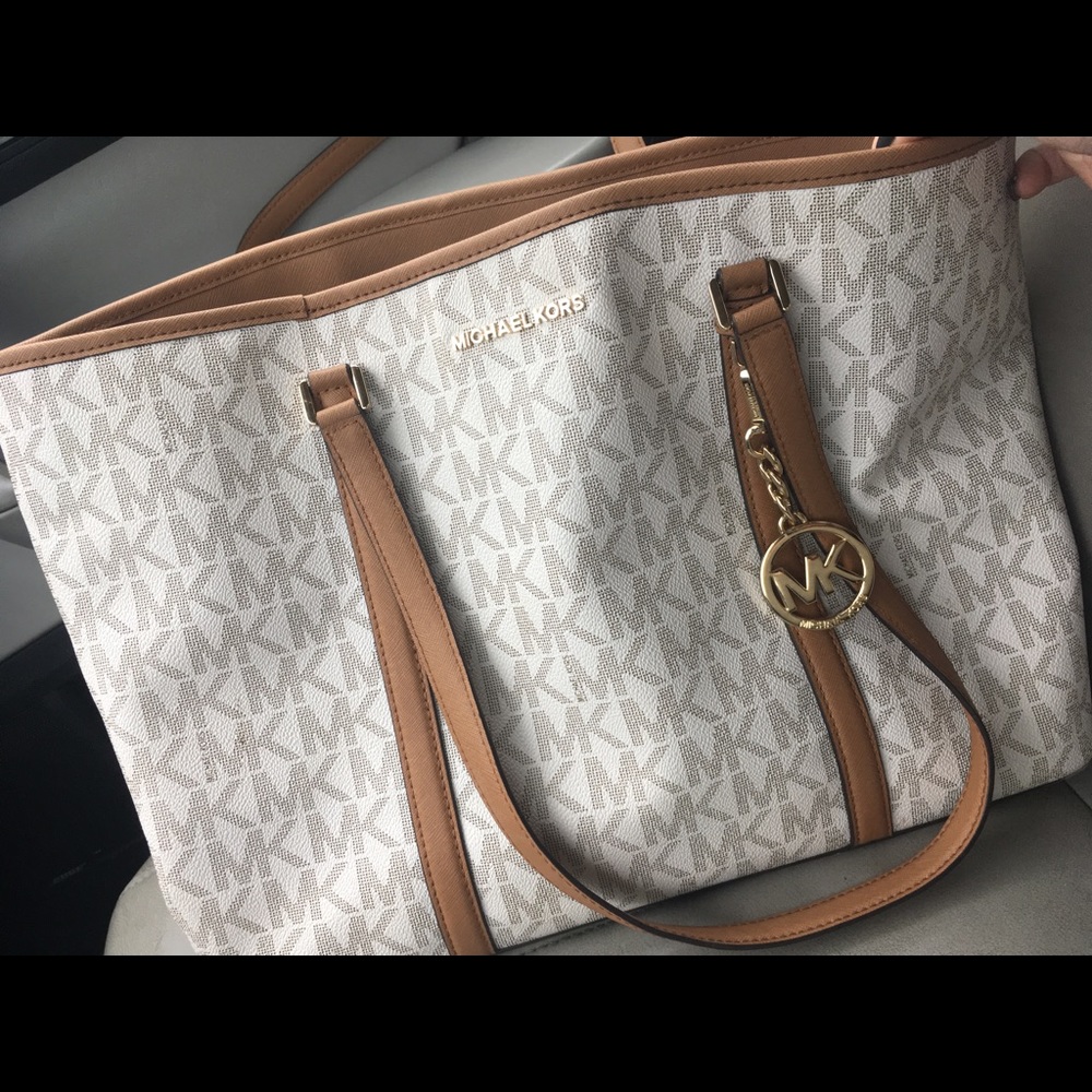 Vanilla MK tote & wallet.